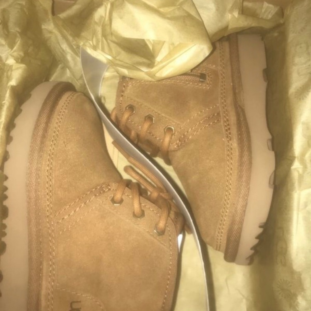 Toddler boy uggs size 7 - Picture 1 of 2